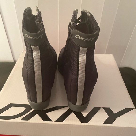DKNY Black Quilted nylon LaceUp Wedge Ankle Boots - Picture 2 of 6